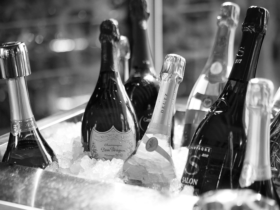 Champagne cave à vin ramboouillet 78 noir et blanc